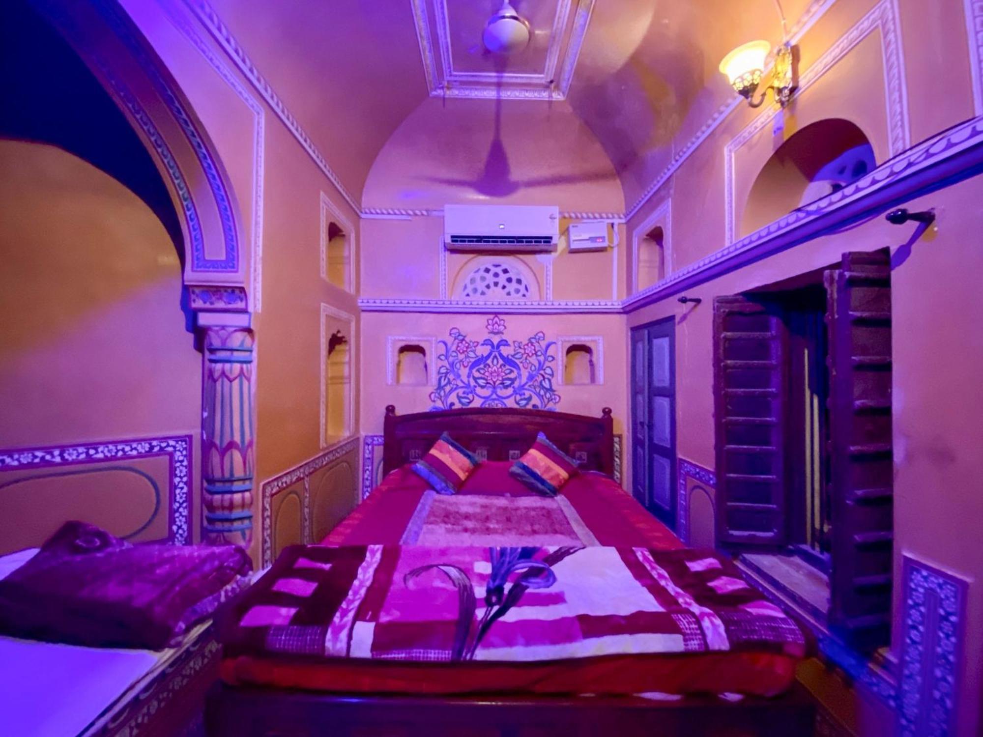 Hotel Mandawa Haveli Exterior photo
